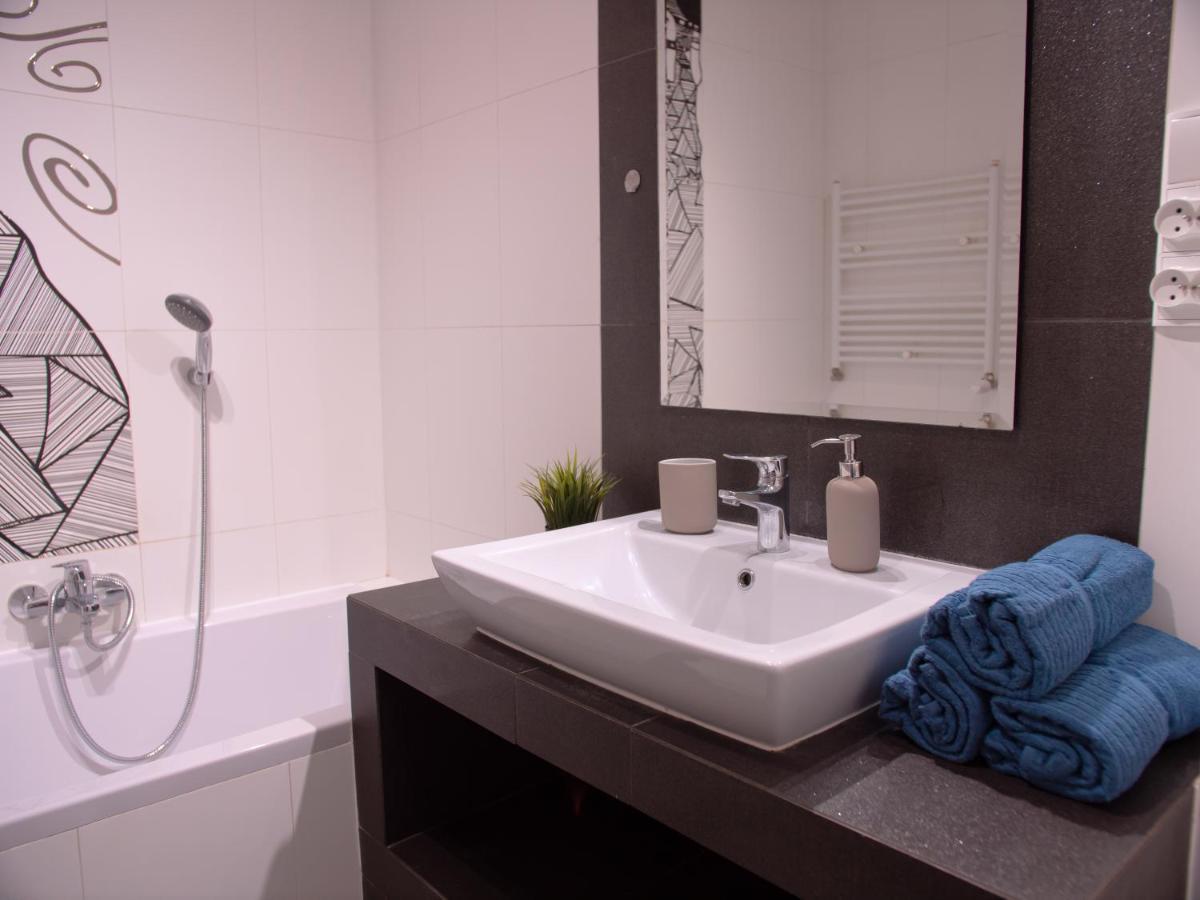 Sdh 2 Radzymin Comfortable Apartment Near Warsaw Exteriör bild