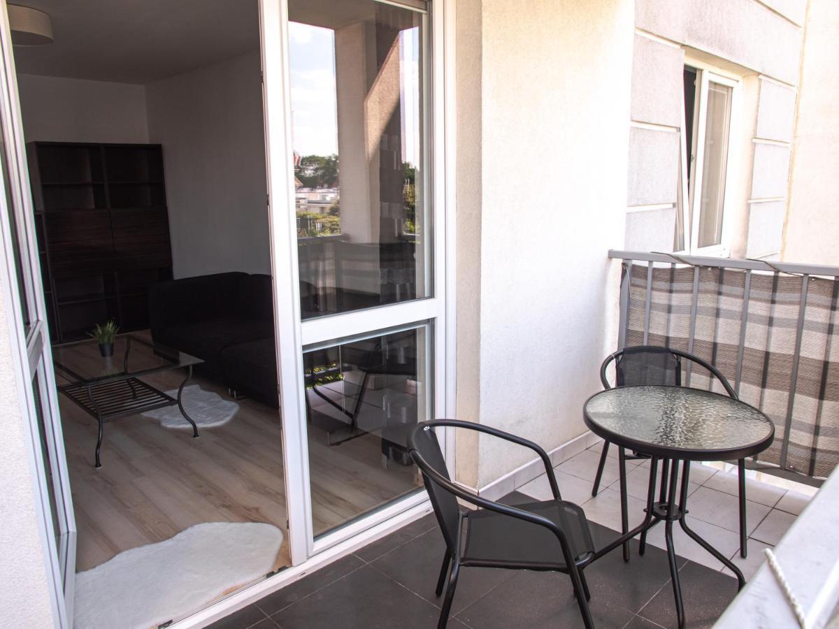 Sdh 2 Radzymin Comfortable Apartment Near Warsaw Exteriör bild